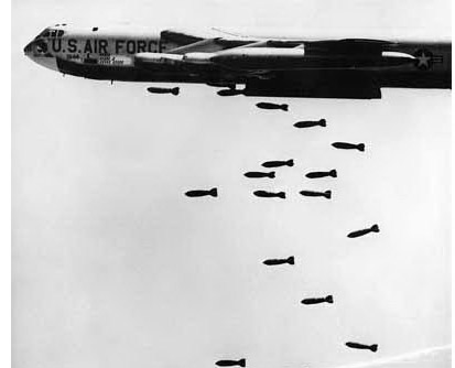 b-52_bombing_vietnam